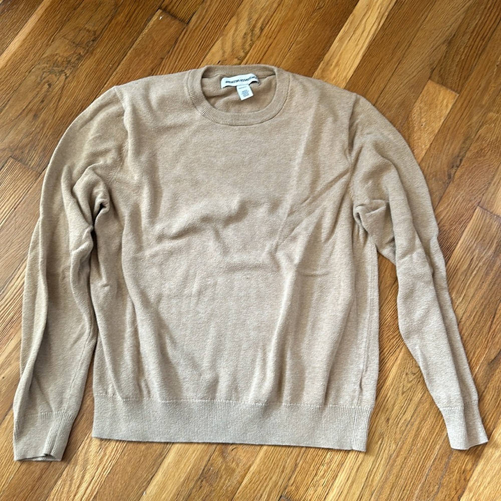 amazon essentials, size medium, smoke free house
